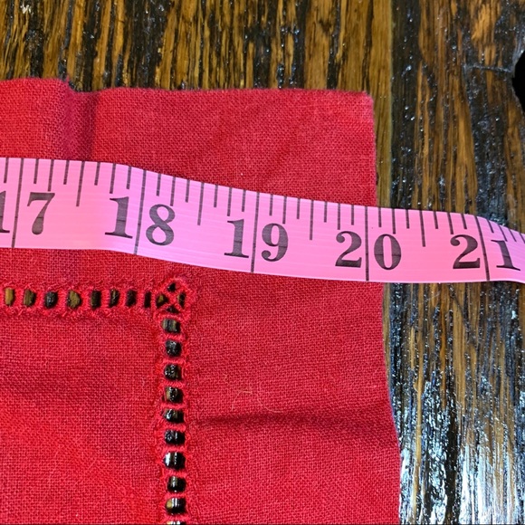 9 Red Classy Table Napkins Christmas Holiday - Picture 6 of 8